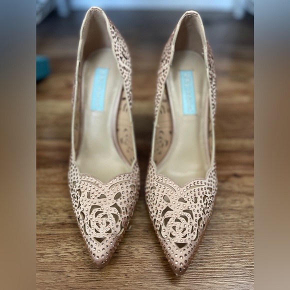 Betsy Johnson rhinestone pumps - Picture 3 of 4